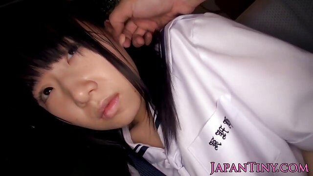 Mizutama Remon สาวสวยชาวญี่ปุ่นกำลังได้รับนิ้วหีมีขนแน่นของเธอระยำอย่างแข็งขัน วีดีโอ โป้ะ