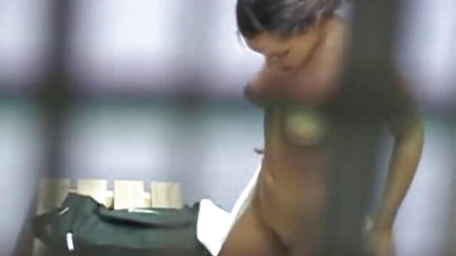 Bawdy อายุยังไม่ถึงเกณฑ์ วัยรุ่น ก้น ระยำ อย่างไร้ความปราณี ใน วิดีโอ คอ ล xxx เป็ doggy ตำแหน่ง